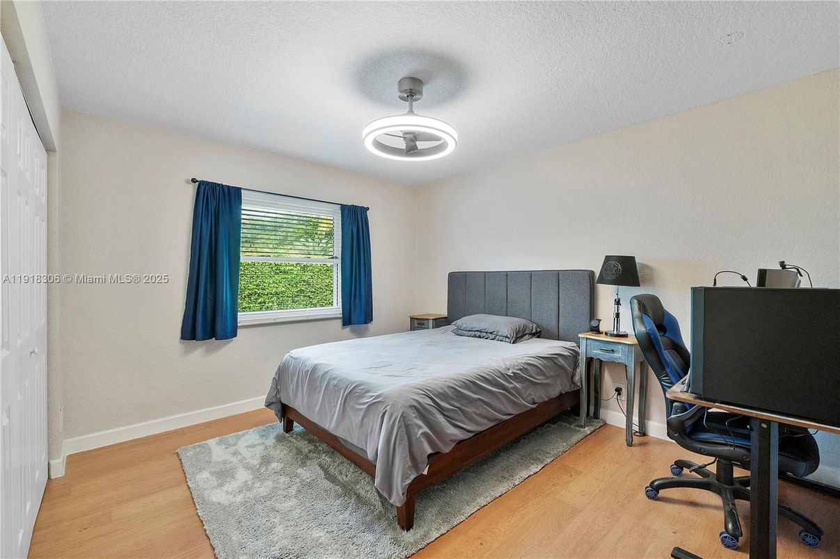 Bedroom, Home Office, Interior, Pendant Lights, Wood Texture Flooring