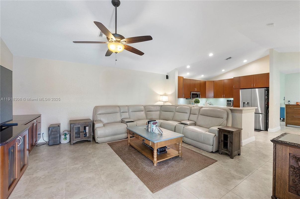 Interior, Kitchen, Living room, Recessed Lighting, Stainless Steel Appliances