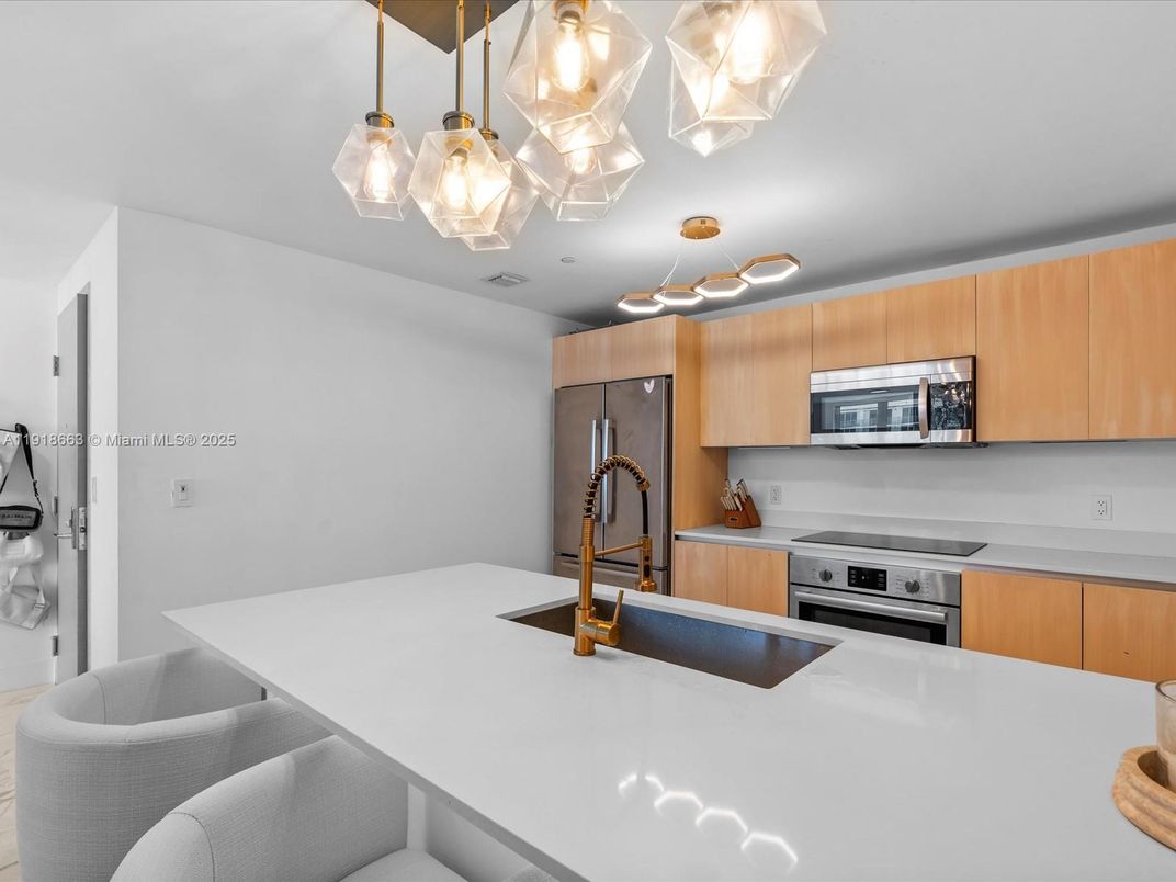 Interior, Kitchen, Pendant Lights, Stainless Steel Appliances