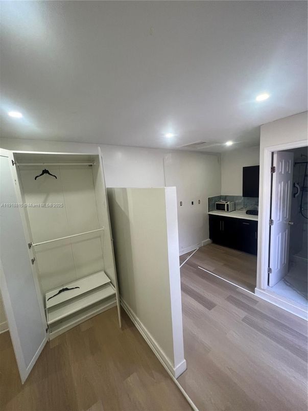 Interior, Recessed Lighting, Wood Texture Flooring