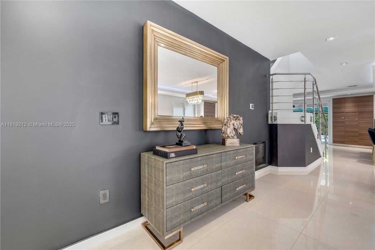 Interior, Recessed Lighting