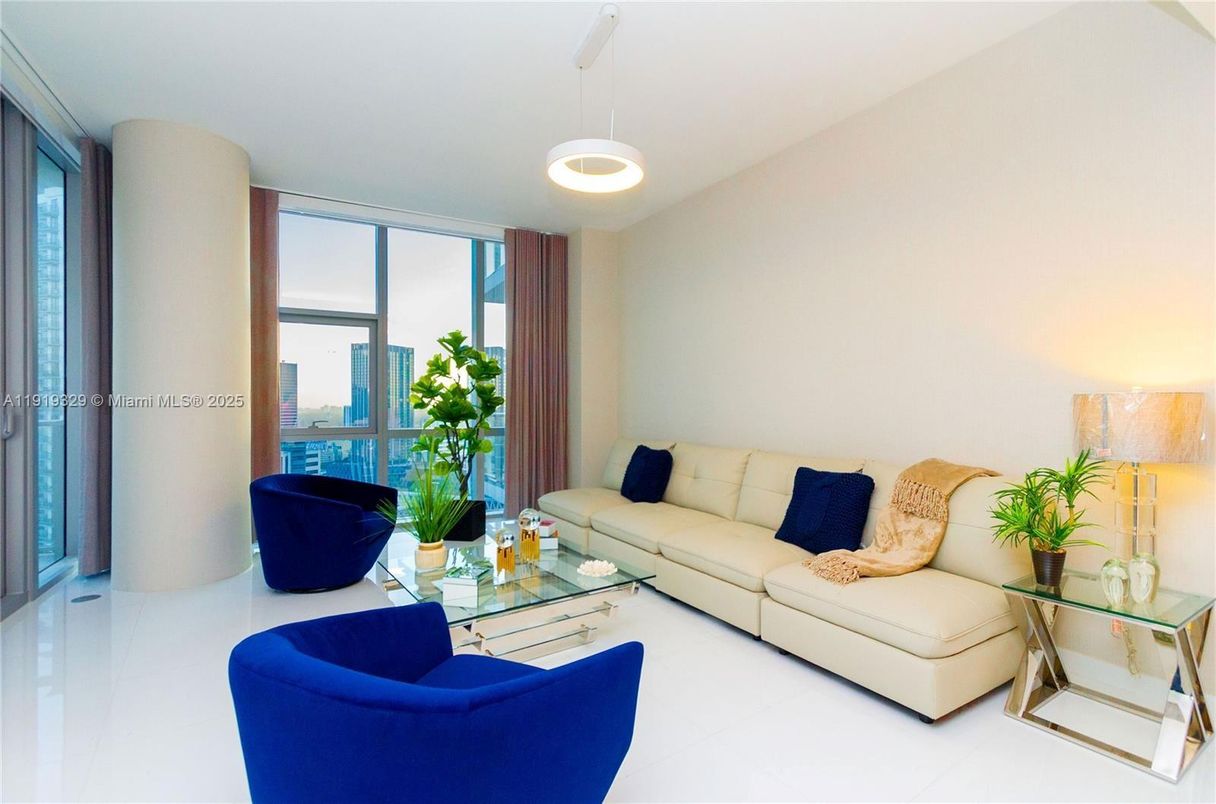 Interior, Living room, Pendant Lights