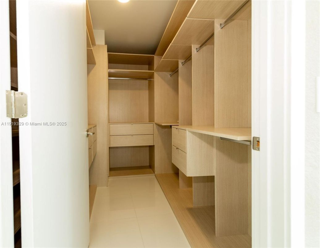 Interior, Recessed Lighting, Walk-in Closets
