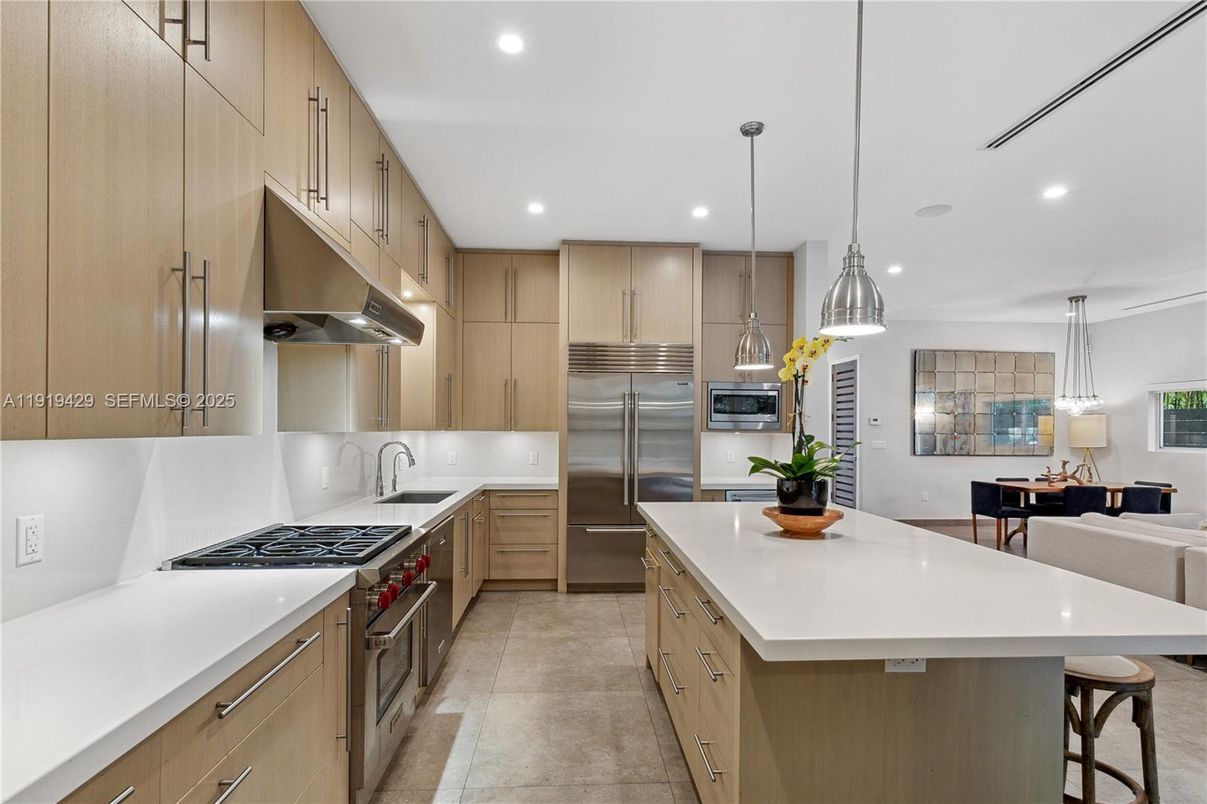 Interior, Kitchen, Pendant Lights, Recessed Lighting, Stainless Steel Appliances