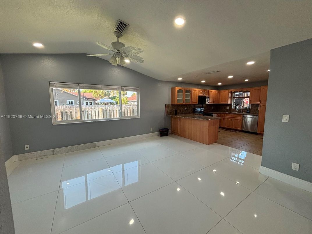Interior, Kitchen, Recessed Lighting