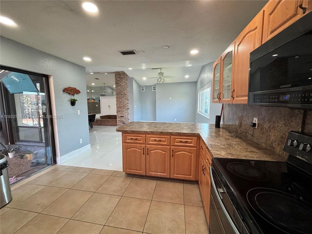 Interior, Kitchen, Recessed Lighting