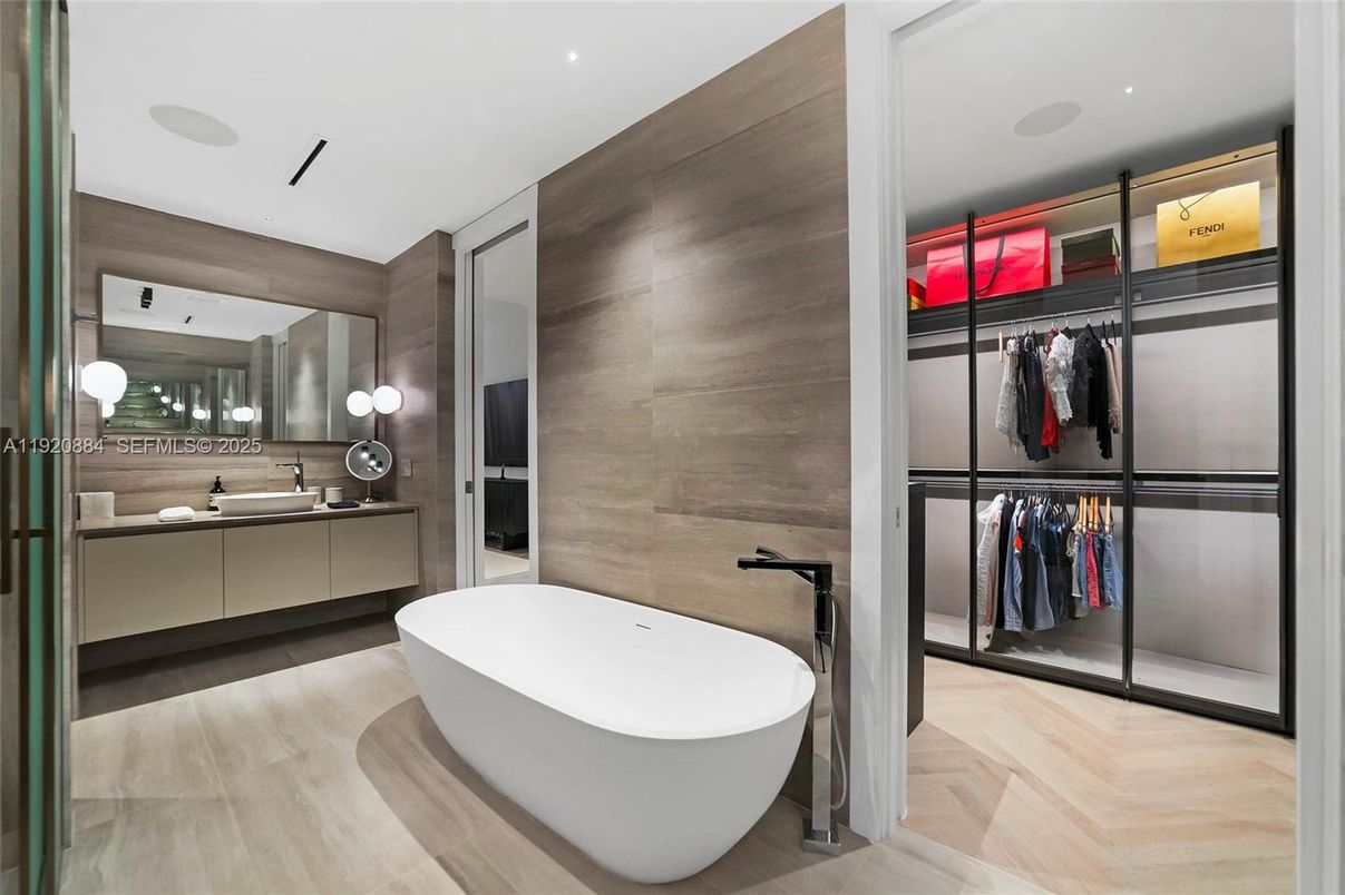 Bathroom, Dual Sink Vanities, Free Standing Baths, Interior, Recessed Lighting, Wood Texture Flooring