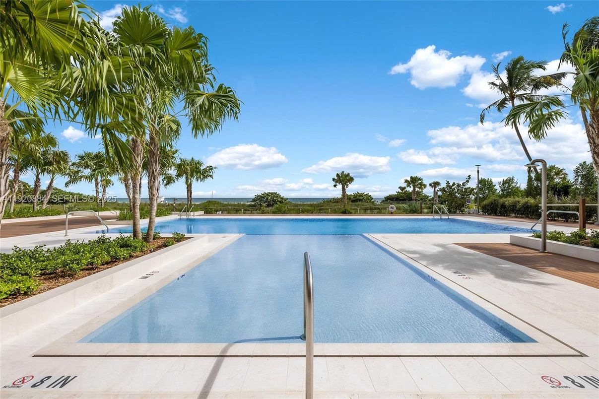 Exterior, Pool, Water