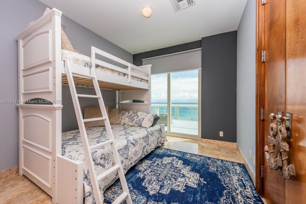 Bedroom, Interior, Water