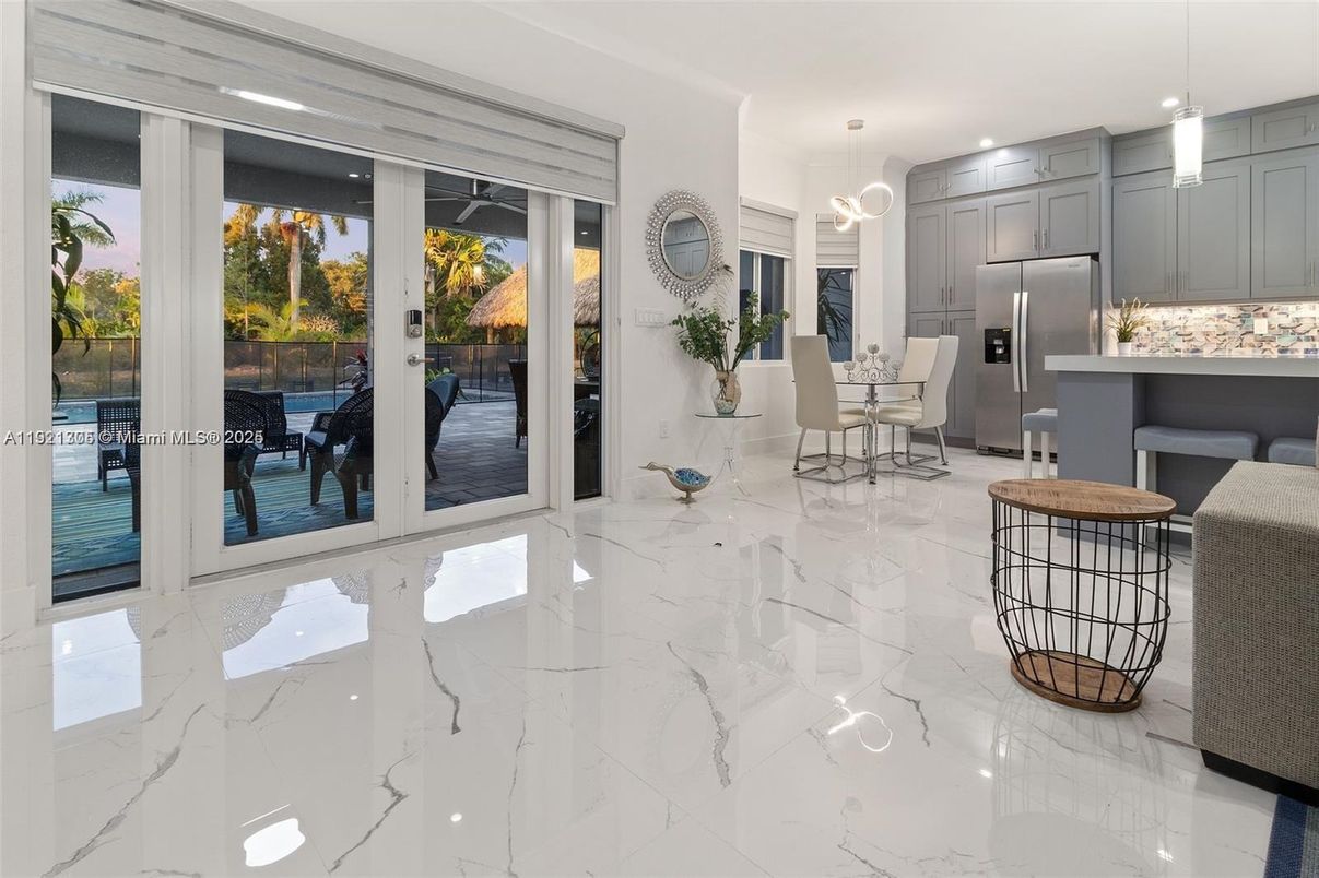 Dining room, Interior, Kitchen, Marble, Pendant Lights, Recessed Lighting, Stainless Steel Appliances