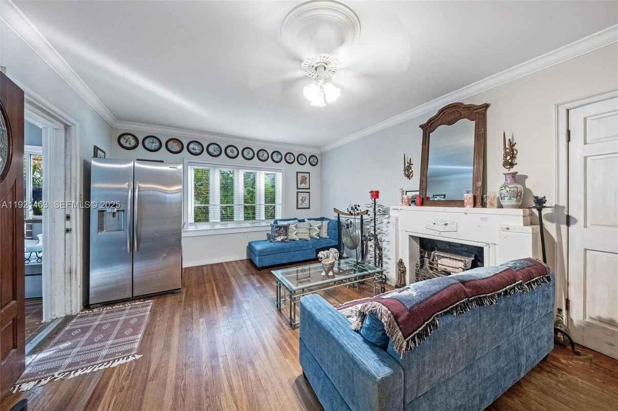 Fireplace, Interior, Living room, Stainless Steel Appliances, Wood Texture Flooring