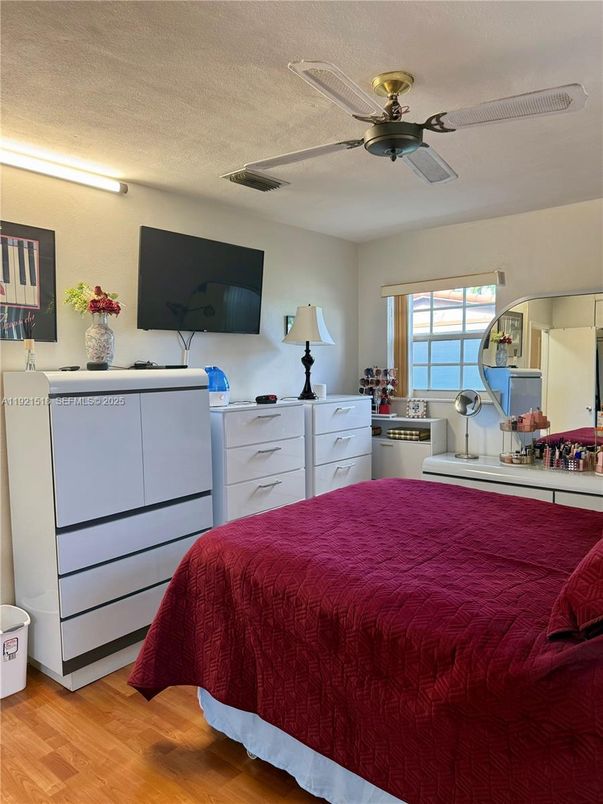 Bedroom, Interior, Water, Wood Texture Flooring