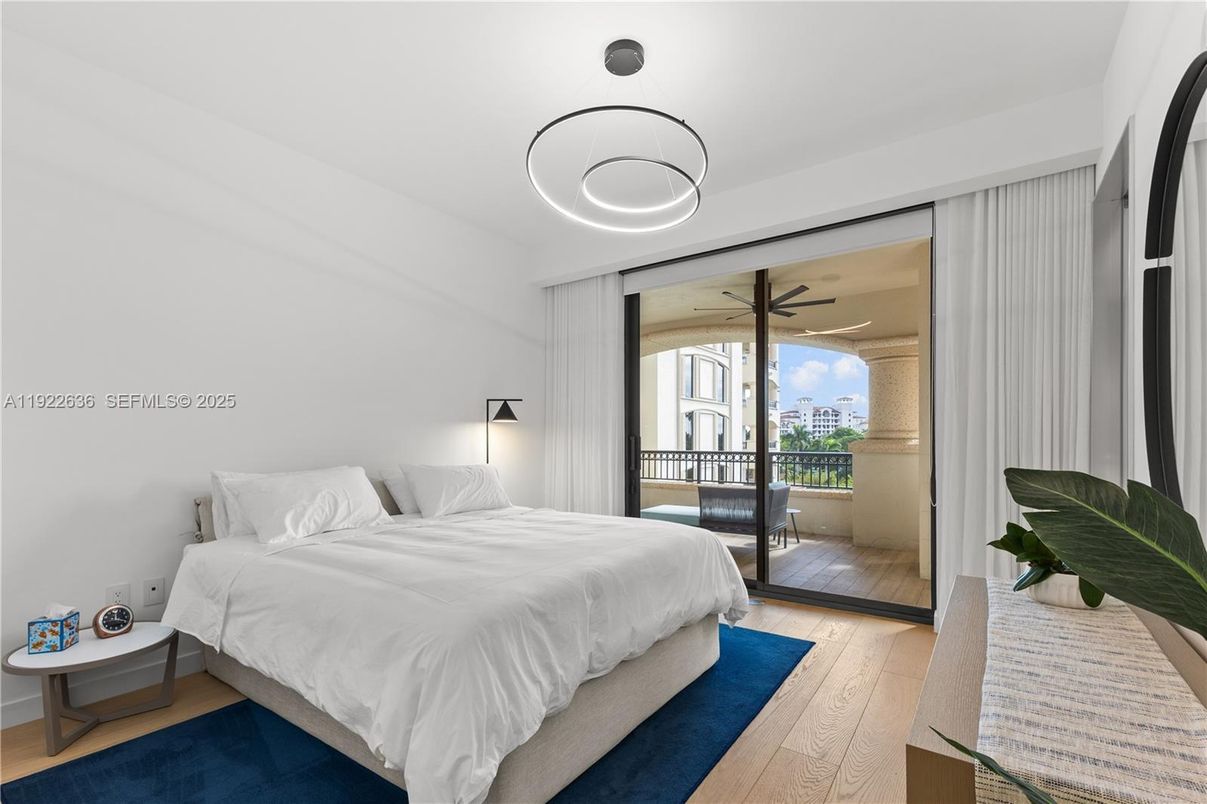 Bedroom, Interior, Pendant Lights, Wood Texture Flooring