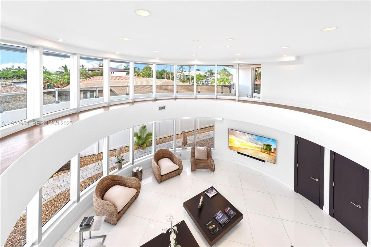 Interior, Recessed Lighting, Water