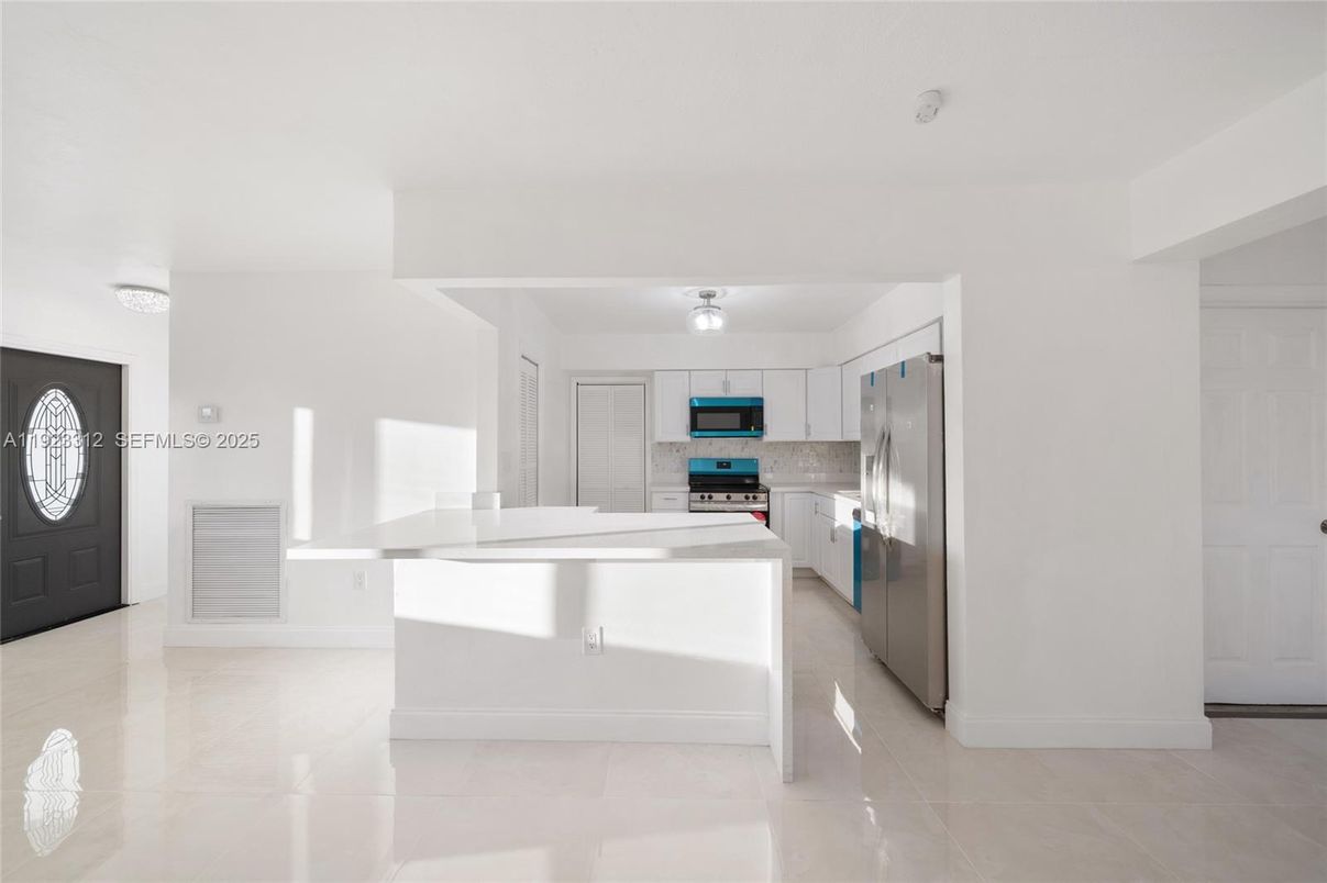 Interior, Kitchen, Stainless Steel Appliances