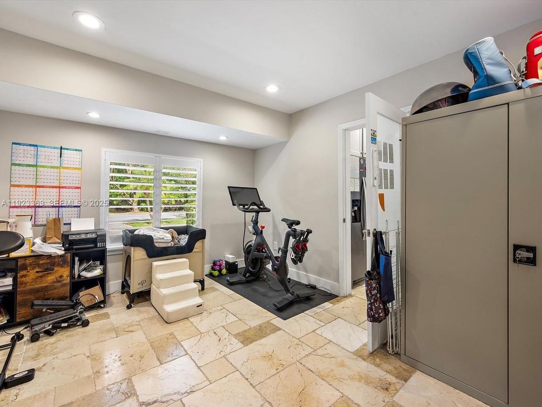 Fitness Equipment, Interior, Recessed Lighting