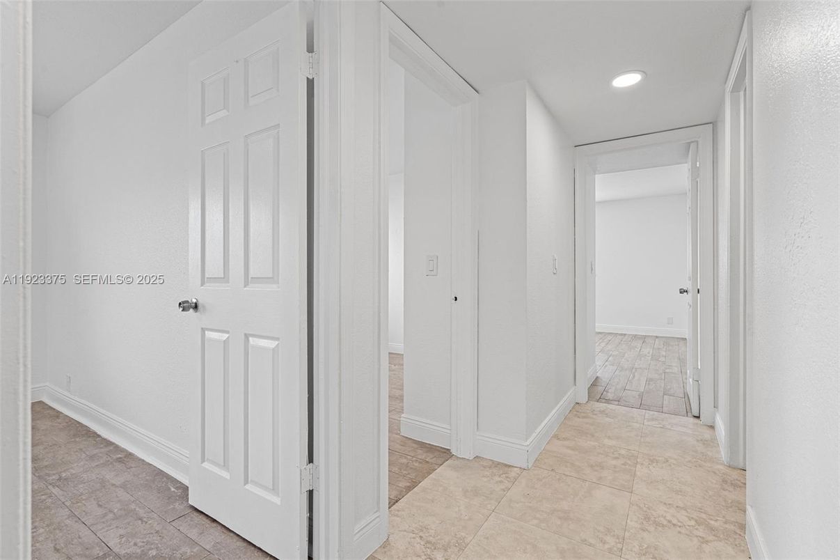 Interior, Recessed Lighting