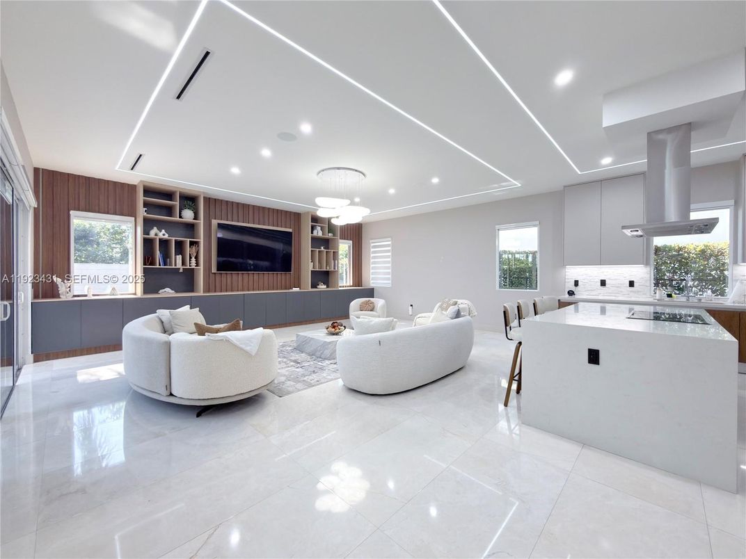 Interior, Kitchen, Living room, Pendant Lights, Recessed Lighting