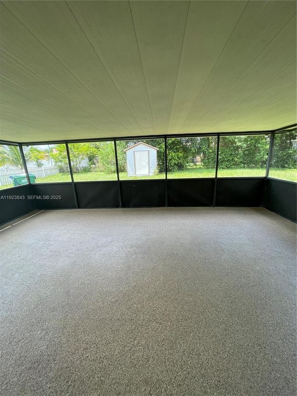 Empty room, Interior, Sun Room