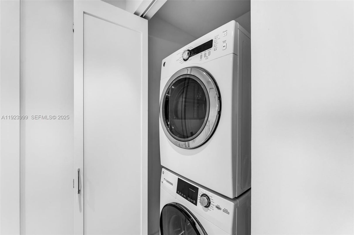 Interior, Utility Closets, Washer