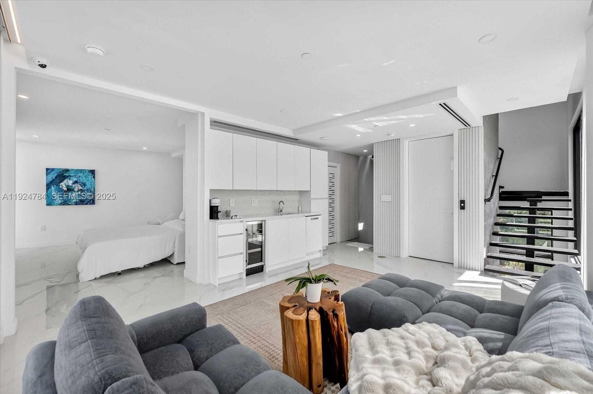 Interior, Kitchen, Living room, Marble, Recessed Lighting