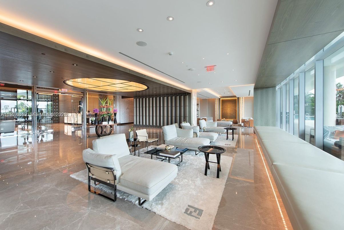 Dining room, Interior, Living room, Recessed Lighting