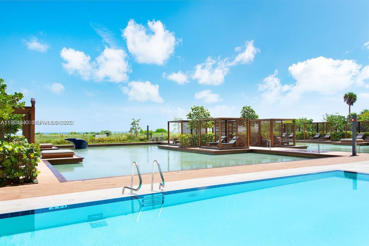 Exterior, Pool, Water