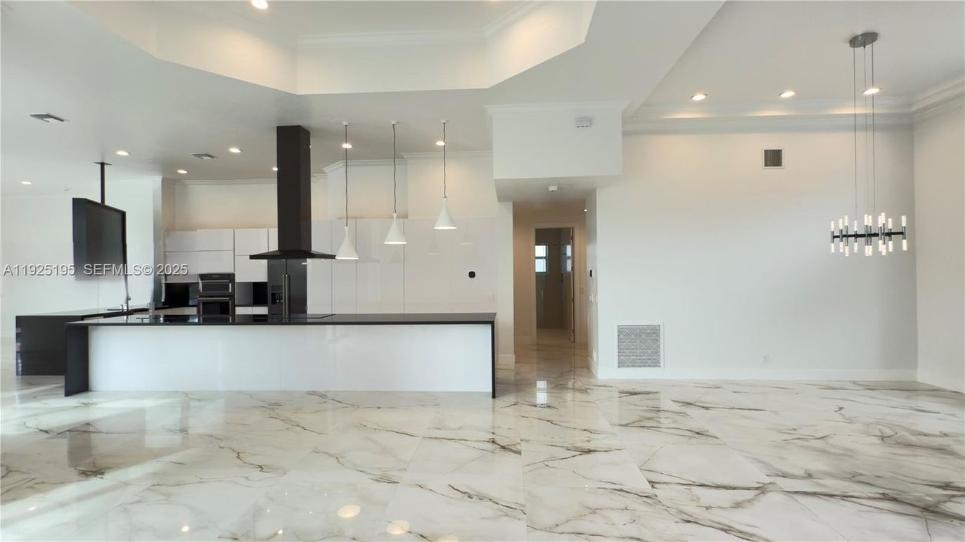 Interior, Kitchen, Marble, Pendant Lights, Recessed Lighting