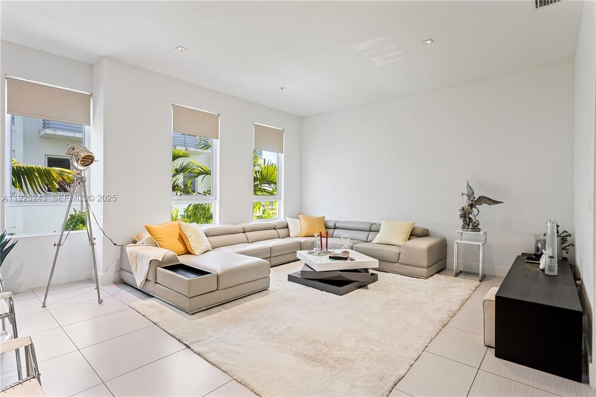 Interior, Living room, Recessed Lighting