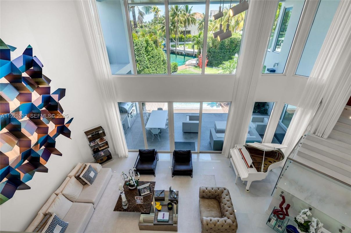 Interior, Living room