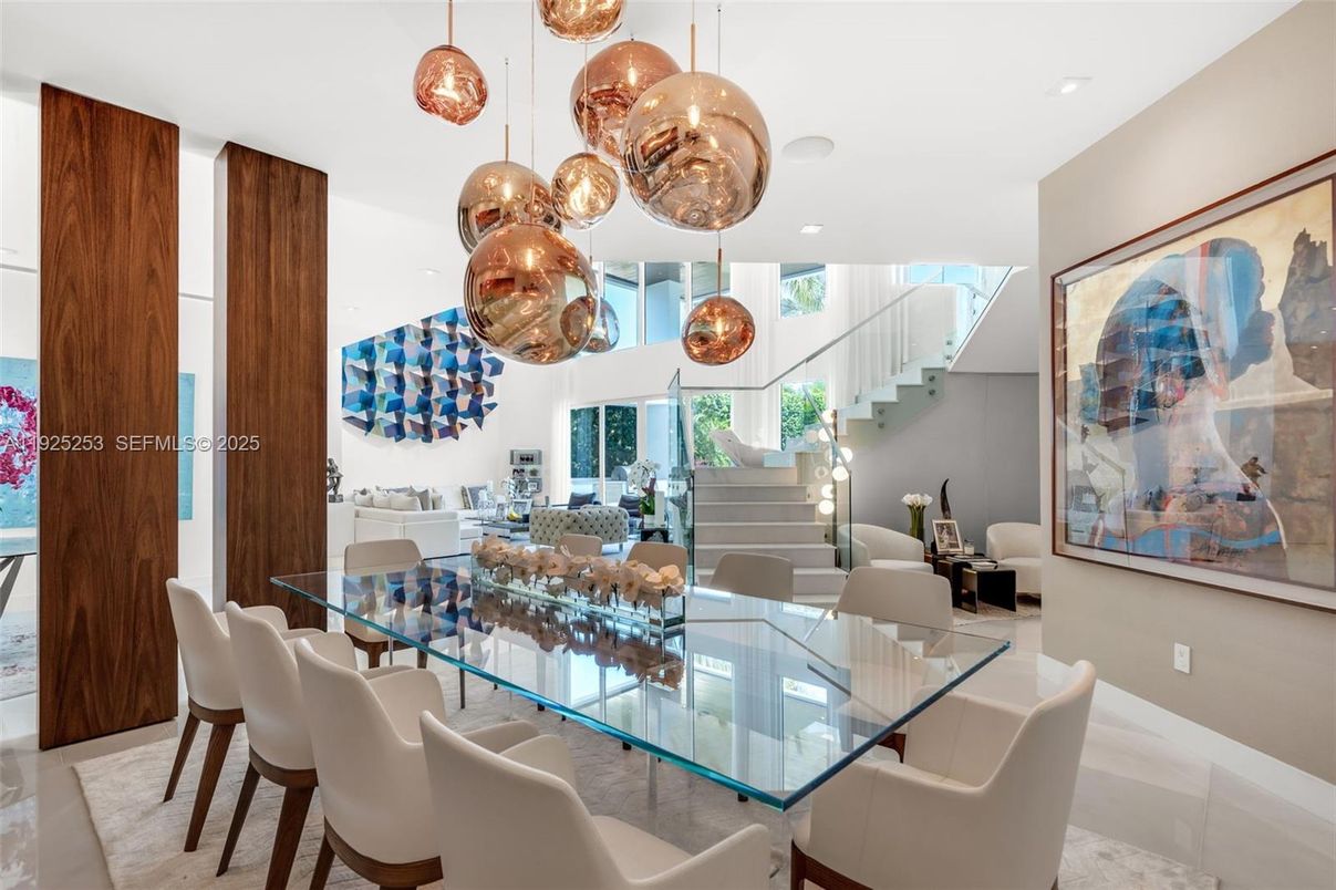 Dining room, Interior, Pendant Lights, Recessed Lighting