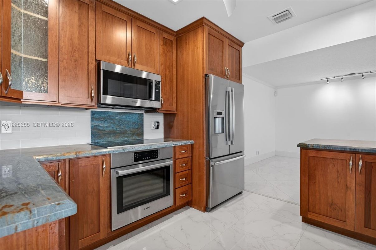 Interior, Kitchen, Marble, Stainless Steel Appliances