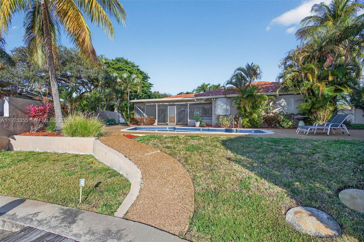 Backyard, Exterior, Pool