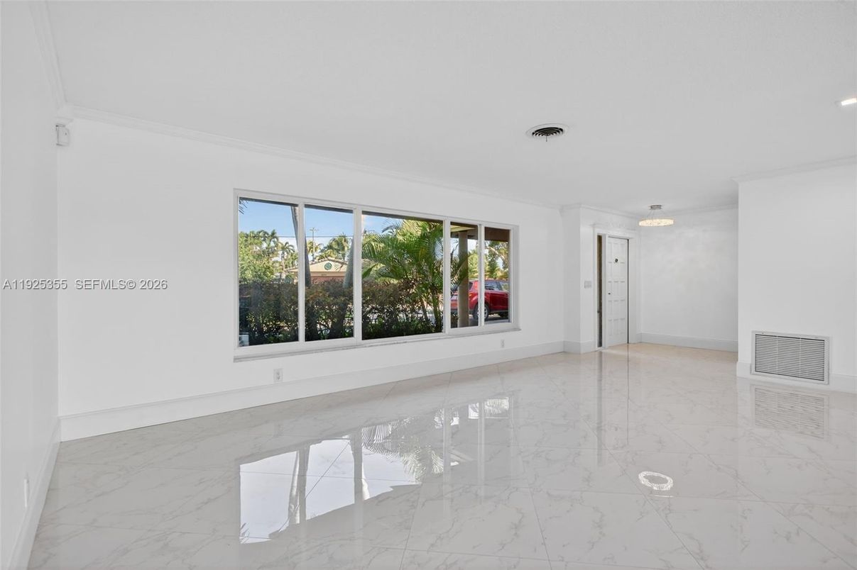 Empty room, Interior, Marble, Recessed Lighting