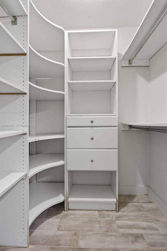 Interior, Walk-in Closets, Wood Texture Flooring