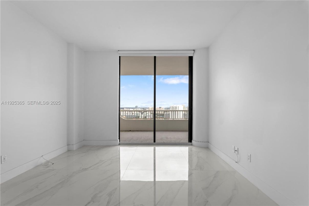 Empty room, Interior, Marble