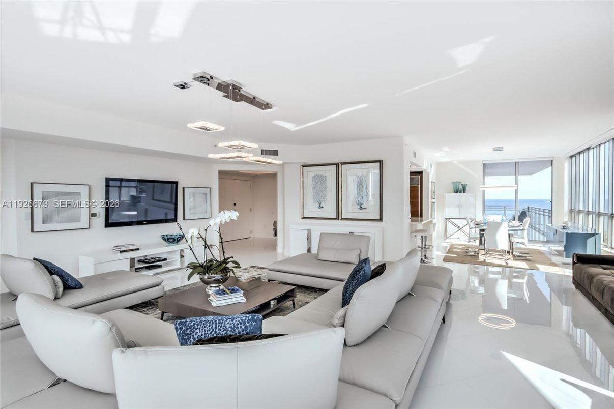 Interior, Living room, Pendant Lights, Water