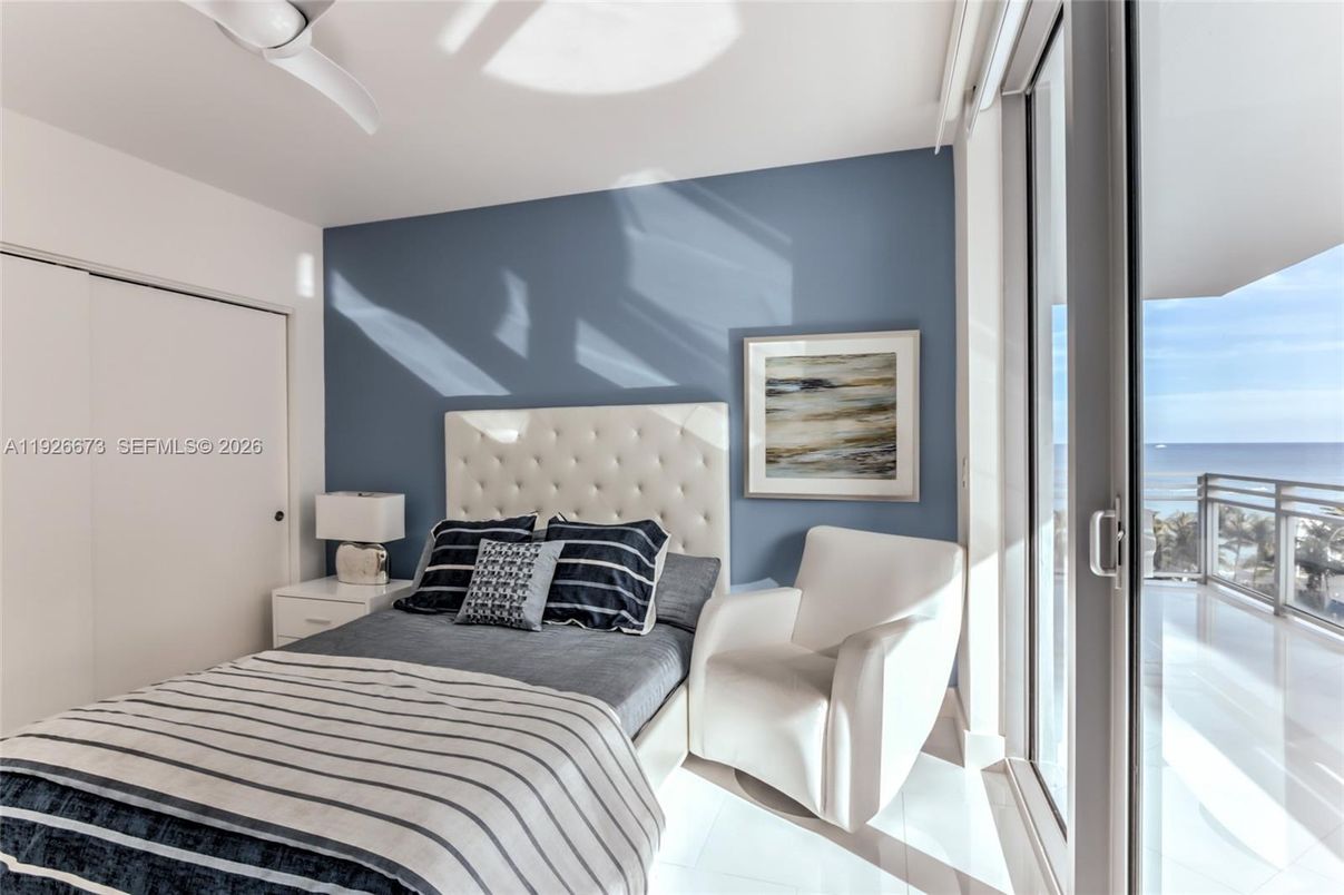 Bedroom, Interior, Water