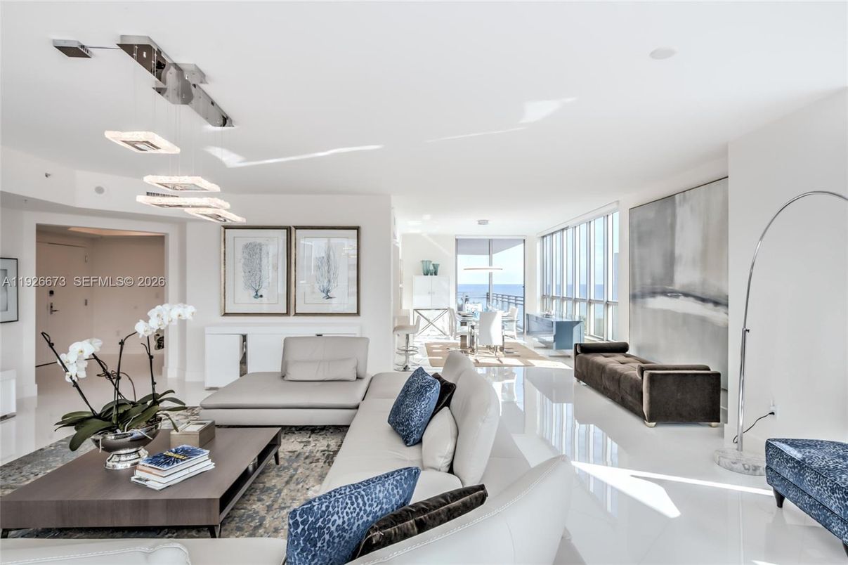 Interior, Living room, Pendant Lights, Water