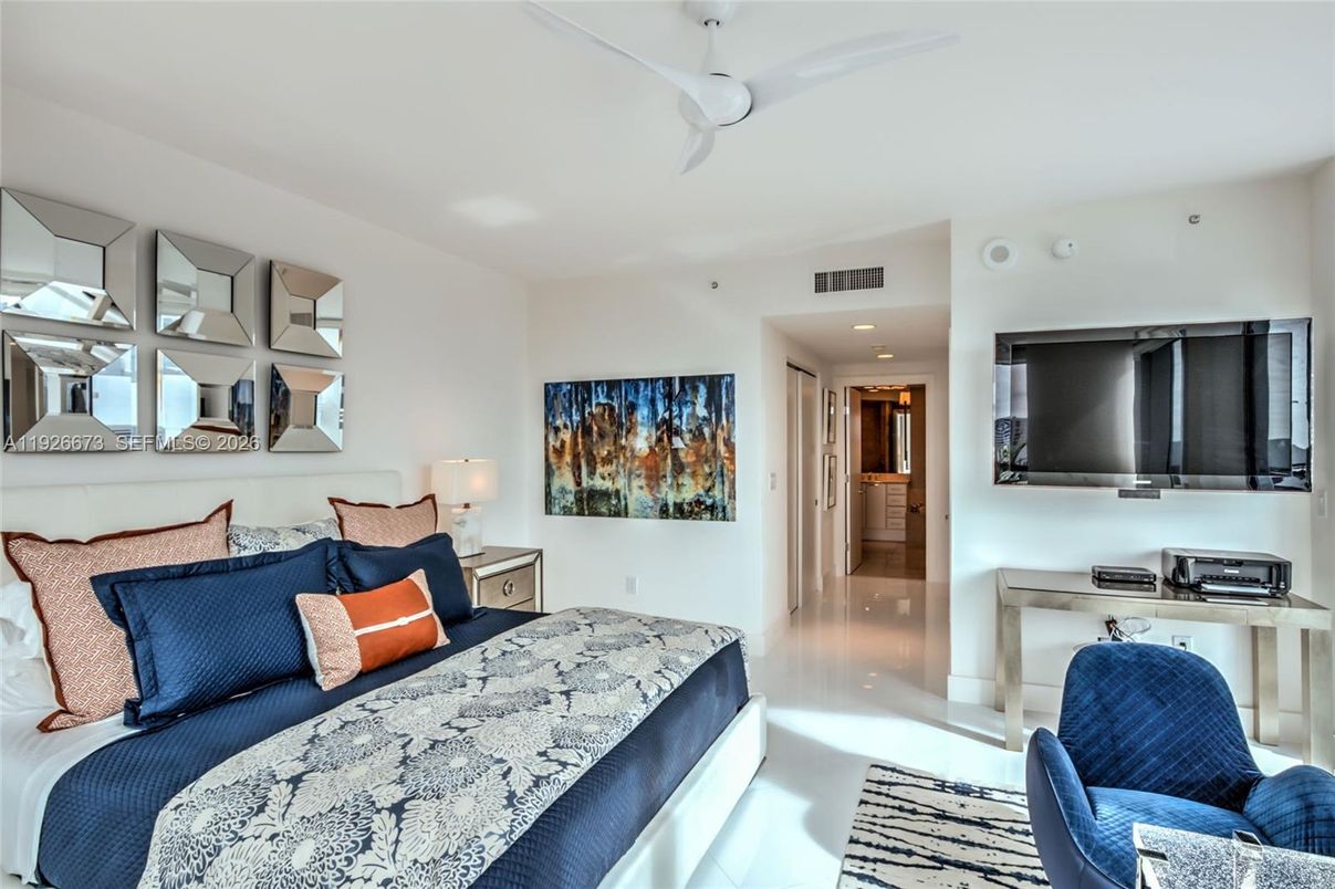 Bedroom, Interior, Recessed Lighting