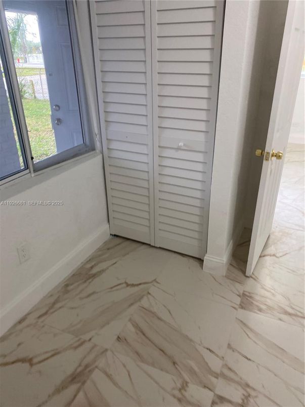 Empty room, Interior, Marble