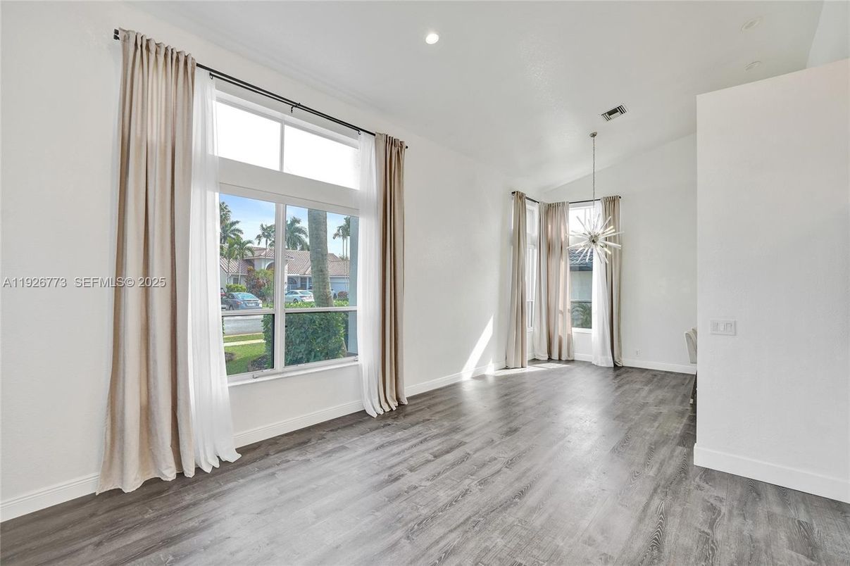 Empty room, Interior, Pendant Lights, Recessed Lighting, Wood Texture Flooring