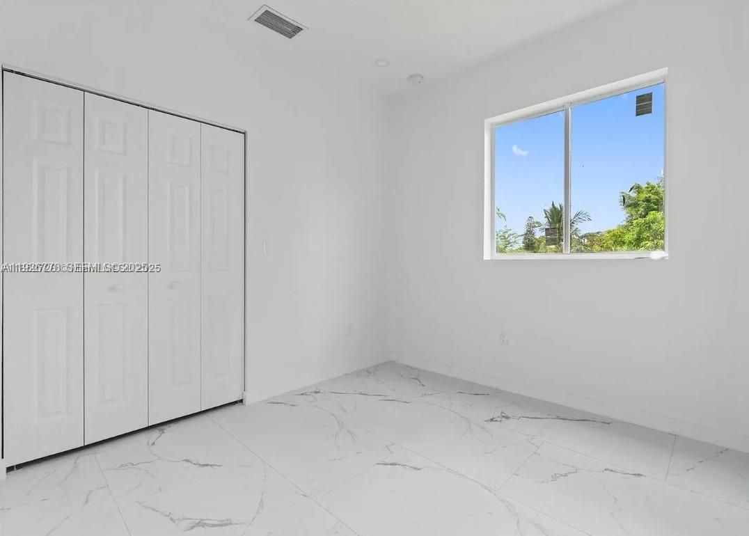 Empty room, Interior, Marble