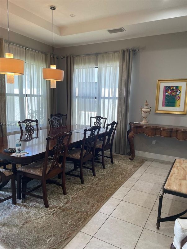 Dining room, Interior, Pendant Lights