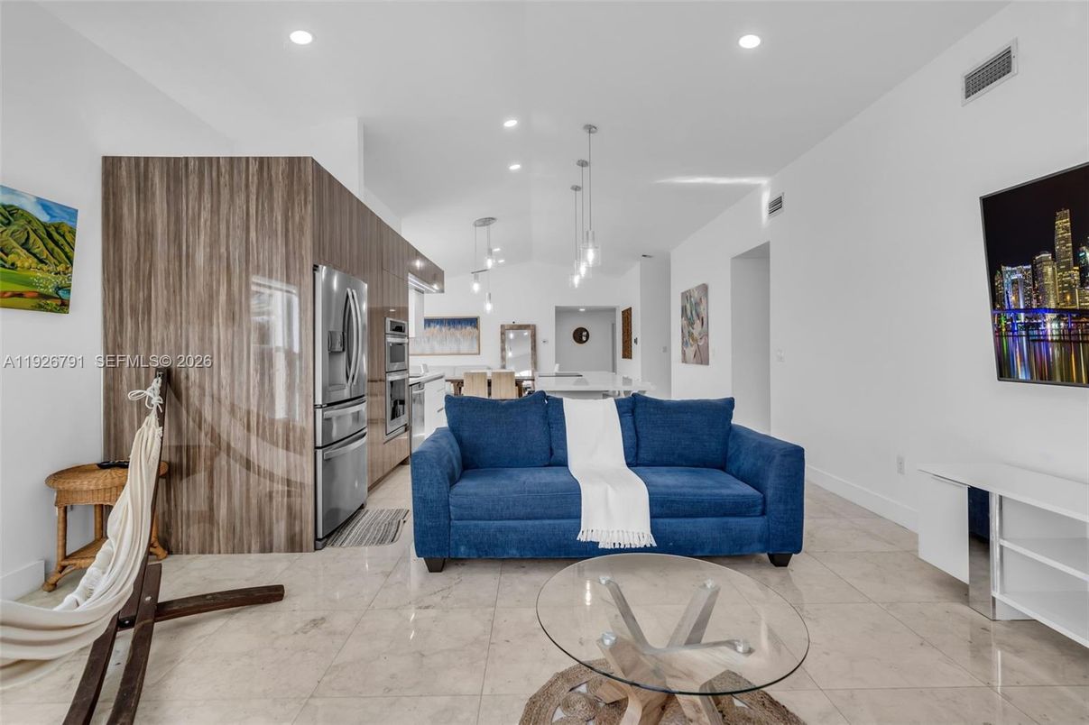 Interior, Kitchen, Living room, Marble, Pendant Lights, Recessed Lighting, Stainless Steel Appliances