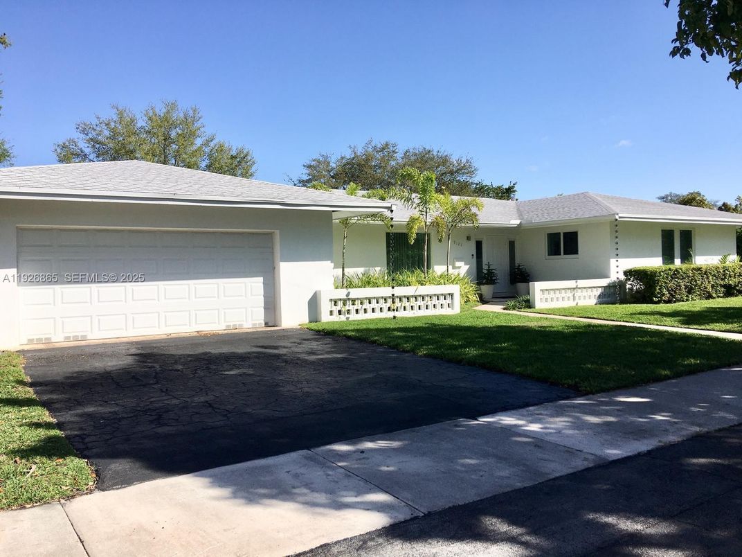 Attached, Backyard, Exterior, Facade, Ranch