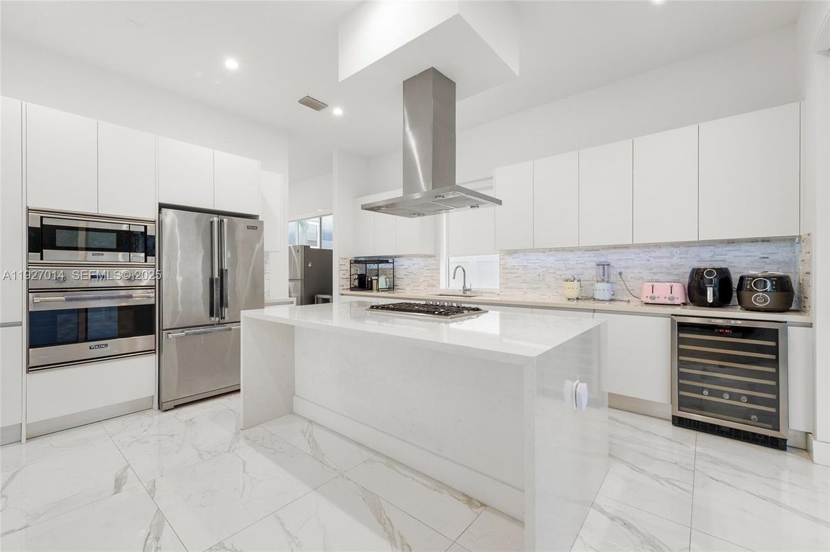 Interior, Kitchen, Marble, Recessed Lighting, Stainless Steel Appliances