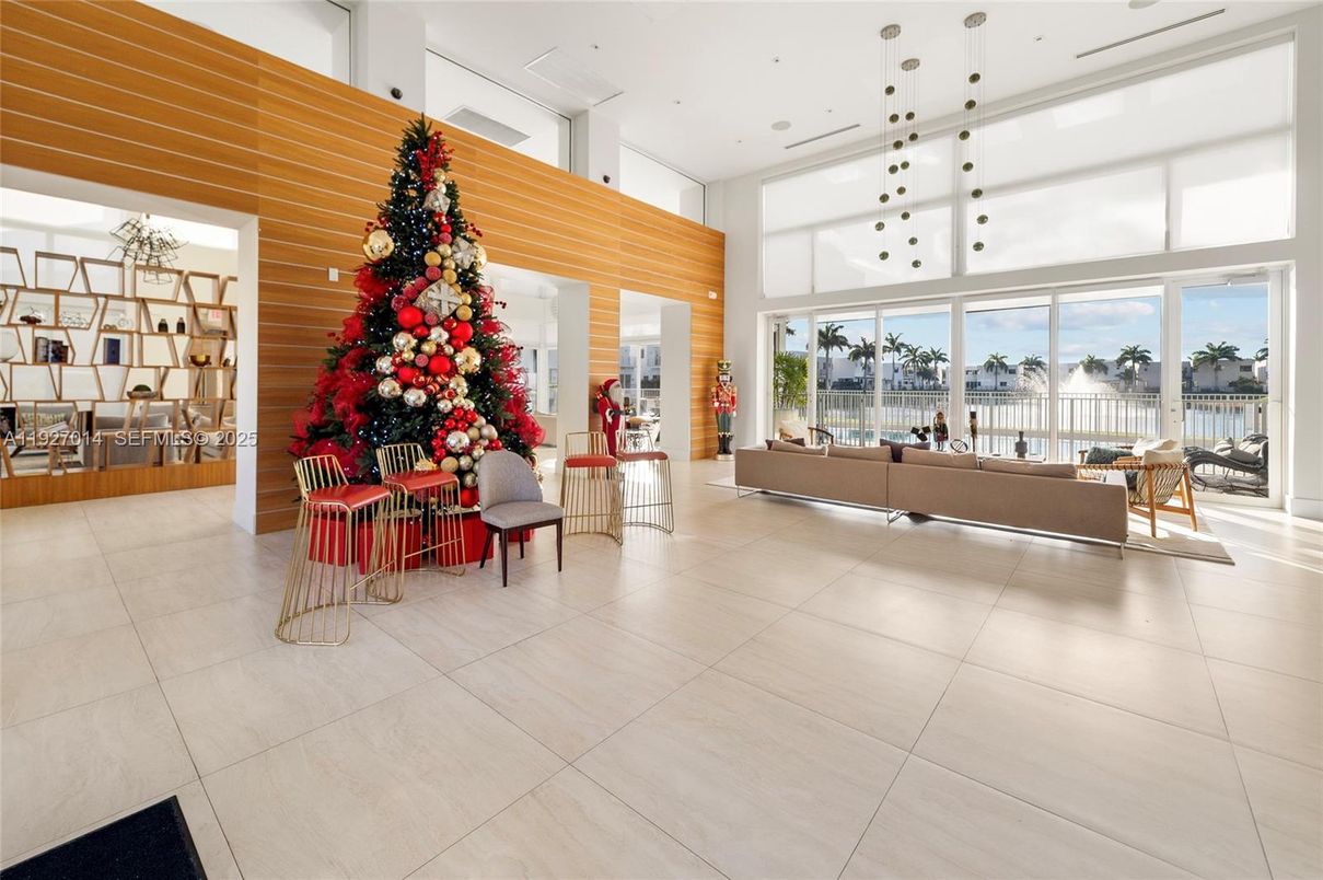 Interior, Living room, Pendant Lights, Recessed Lighting, Water, Wooden Walls