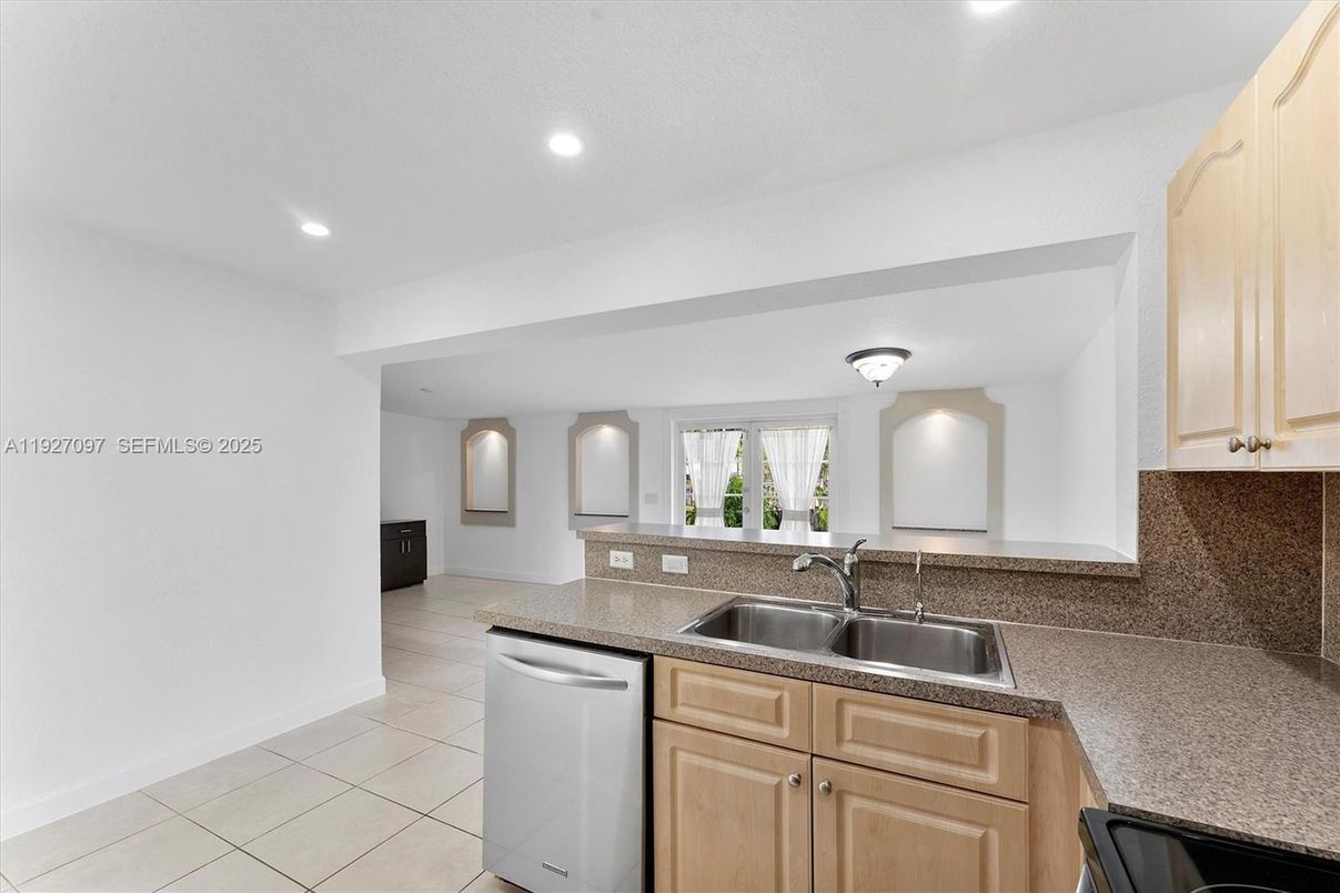 Interior, Kitchen, Recessed Lighting