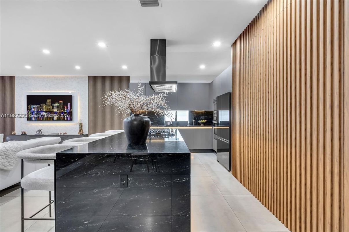 Interior, Kitchen, Recessed Lighting